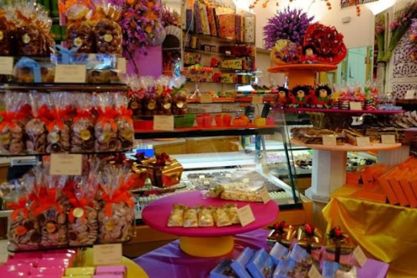 Shop for Swiss Chocolates-3